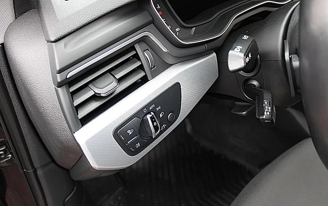 Audi A4 cena 79900 przebieg: 189000, rok produkcji 2017 z Wolbrom małe 211